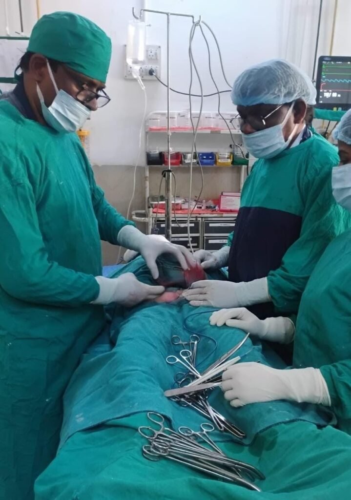 2 किलो वजनी फाइब्रॉइड निकालकर सदर अस्पताल ने रचा इतिहास…