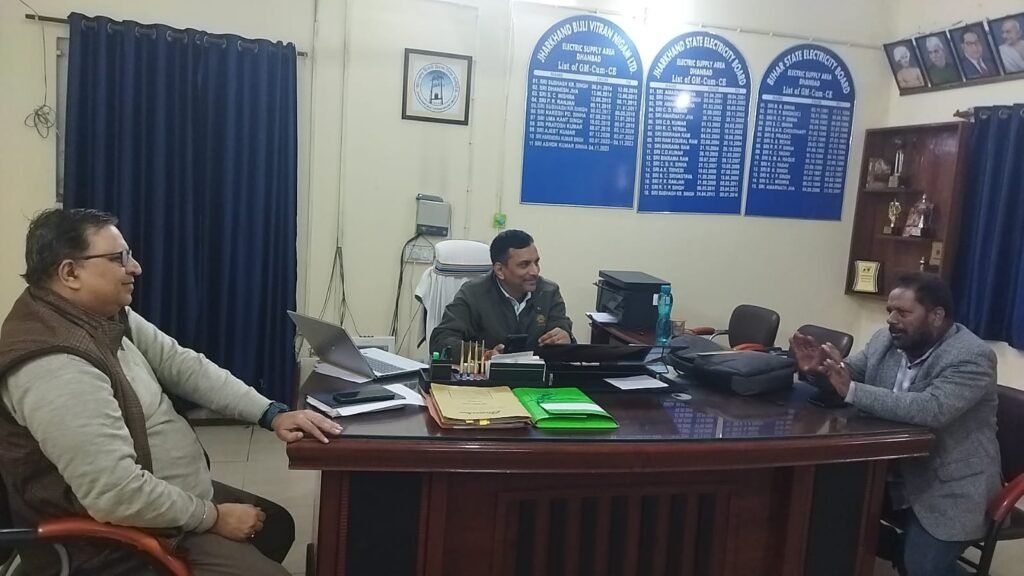 धनबाद में विद्युत आपूर्ति सुचारु सुनिश्चित हो :- देबू महतो…