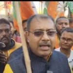 एसआईआर फॉर्म 7 जमा करने गए भाजपा कर्मियों पर कथित तौर पर हुए तृणमूल कर्मियों द्वारा हमले के खिलाफ सड़क पर उत्तरी भाजपा दिया एसडीओ को ज्ञापन…