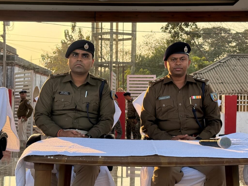 सरस्वती पूजा को लेकर धनबाद पुलिस हाई अलर्ट, पुलिस केंद्र में मेगा मॉक ड्रिल, दंगाइयों से निपटने का हुआ लाइव रिहर्सल…