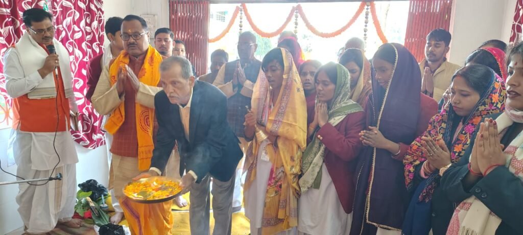 सरस्वती विद्या मंदिर सिंदरी में सरस्वती पूजा का भव्य आयोजन…