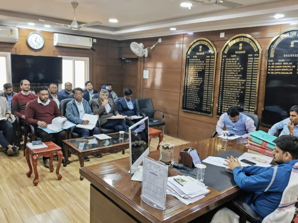 राष्ट्रीय सड़क सुरक्षा जागरुकता अभियान के तहत रविवार को सुबह 7 बजे रणधीर वर्मा चौक से गोल बिल्डिंग तक मानव श्रृंखला का होगा आयोजन…