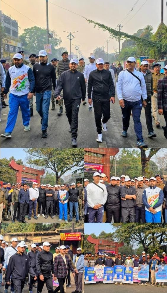 रणधीर वर्मा चौक से गोल बिल्डिंग तक मानव श्रृंखला का गवाह बना धनबाद…