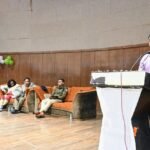 परीक्षा केन्द्रों में मोबाइल सहित सभी इलेक्ट्रॉनिक गैजेट्स ले जाने पर पाबंदी…