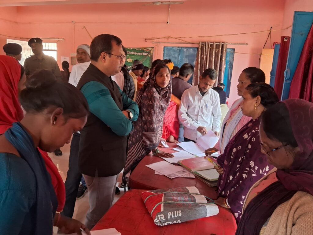 मछियारा पंचायत को स्वावलम्बी पंचायत बनाने को लेकर विगत दस दिनों से विभिन्न राजस्व ग्रामो में हो रहे शिविर का समापन…