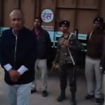 जामताड़ा में अवैध नकली शराब की मिनी फैक्ट्री का भंडाफोड़, एक ट्रक से भारी मात्रा में स्प्रिट व सामग्री बरामद…