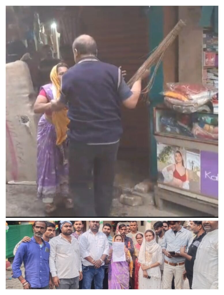 मनसनकी दुकानदार ने अधेड़ सफाई-कर्मी महिला को सरेआम बाजार में पीटा…