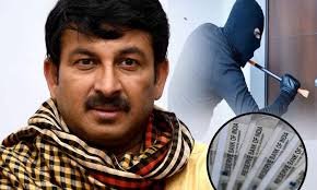 बीजेपी सांसद मनोज तिवारी के घर में हुई लाखों की चोरी, पूर्व कर्मचारी को पुलिस ने किया गिरफ्तार…