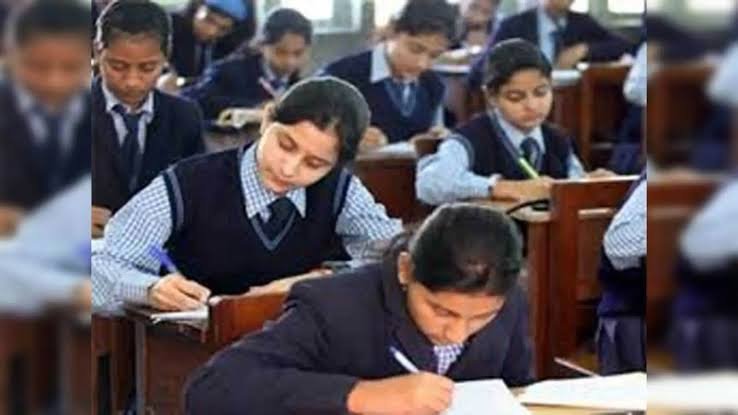 15 जनवरी से मैट्रिक व इण्टरमीडिएट की द्वितीय तथा 9वीं व 11वीं की प्रथम प्री-बोर्ड परीक्षा ली जाएगी…