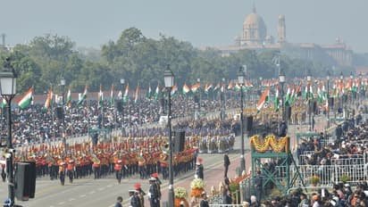 77वां गणतंत्र दिवस: परेड नहीं, इतिहास का साक्षी बना भारत….