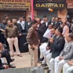 6 फीट रास्ता देने का काम शुरू, लेकिन अधिवक्ताओं की हड़ताल जारी…