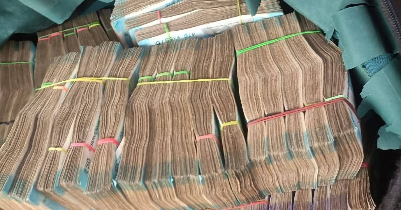 लातेहार नगर पंचायत चुनाव 2026: वाहन जांच में 40.20 लाख रुपये नकद बरामद…