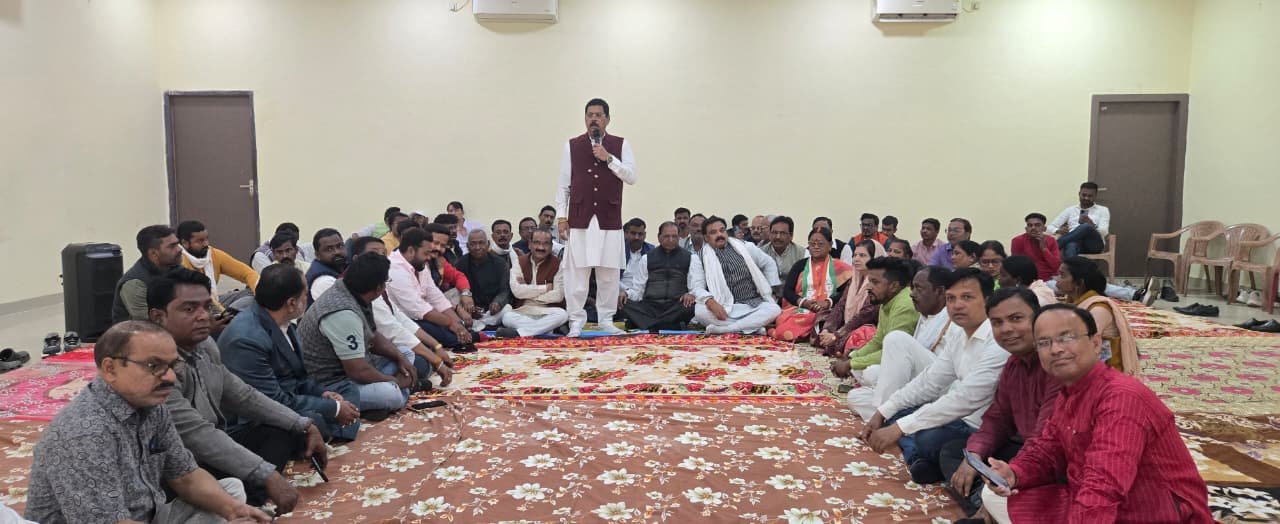 धनबाद नगर निगम चुनाव को लेकर जिला कांग्रेस कमेटी की महत्वपूर्ण रणनीतिक बैठक संपन्न…