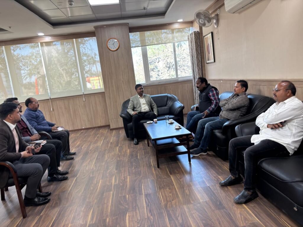 शहर की व्यवस्थाओं को सुदृढ़ करने को लेकर नगर आयुक्त से मिले विधायक प्रदीप प्रसाद…