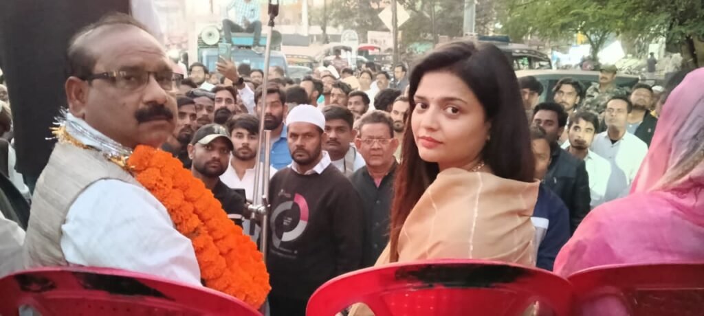 धनबाद जिला कांग्रेस द्वारानया बाजार से वासेपुर होते हुए भूली आजाद नगर तक ऐतिहासिक पदयात्रा एवं जनसभा में उमड़ा जनसैलाब….