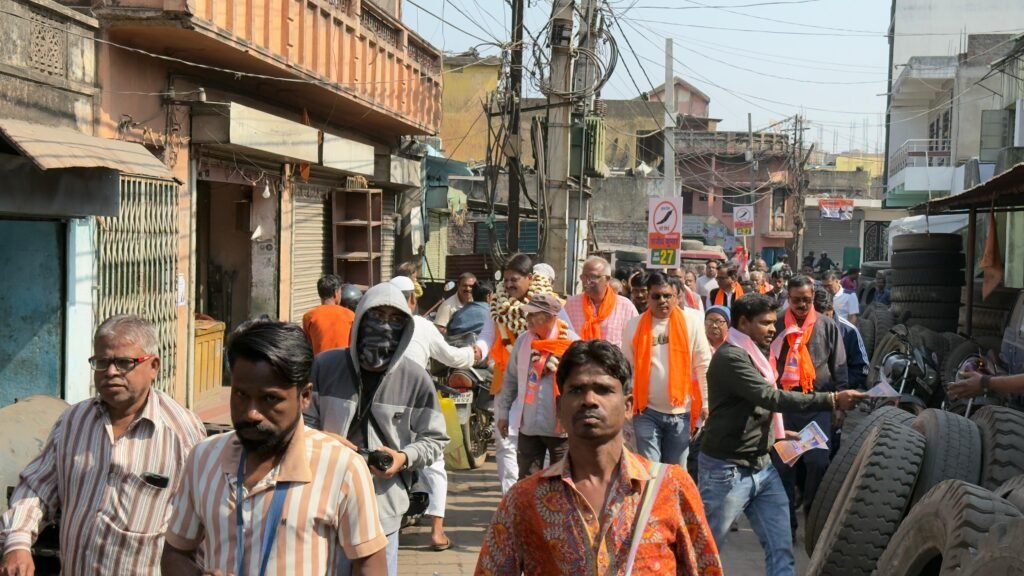 बीजेपी समर्थित मेयर प्रत्याशी संजीव कुमार ने चलाया जनसंपर्क अभियान…