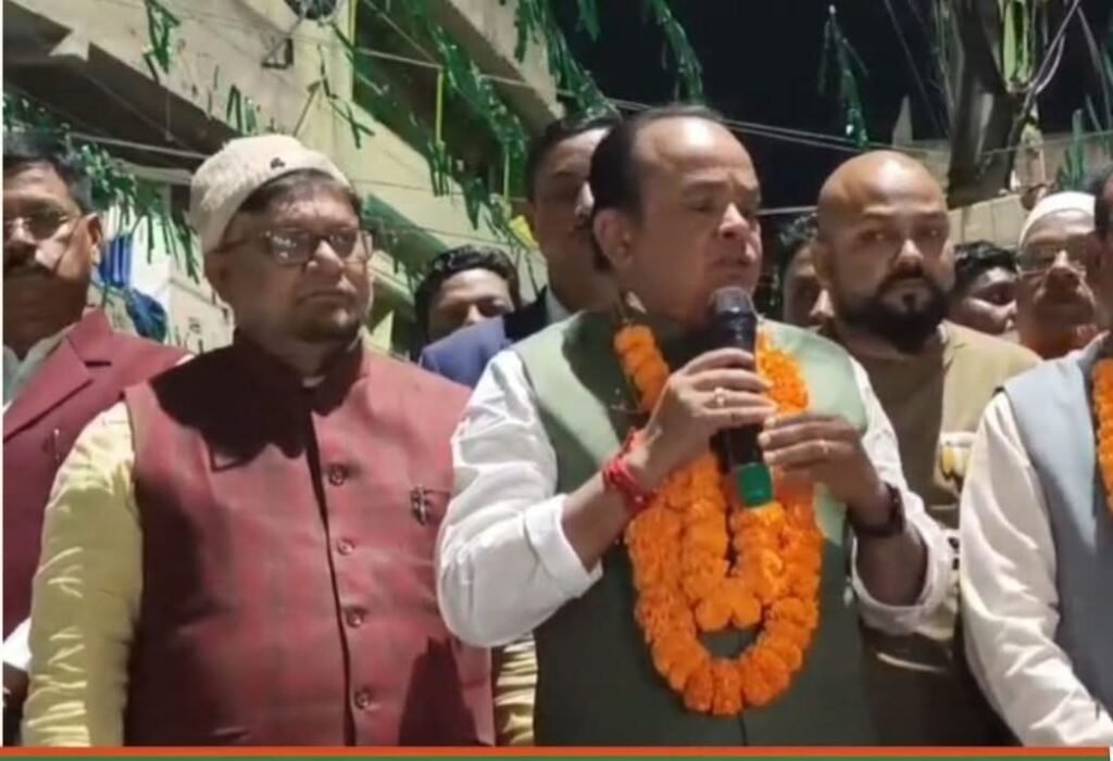 मंत्री इरफ़ान ने कांग्रेस समर्थित मेयर प्रत्याशी शमशेर आलम के पक्ष में किया चुनाव प्रचार…