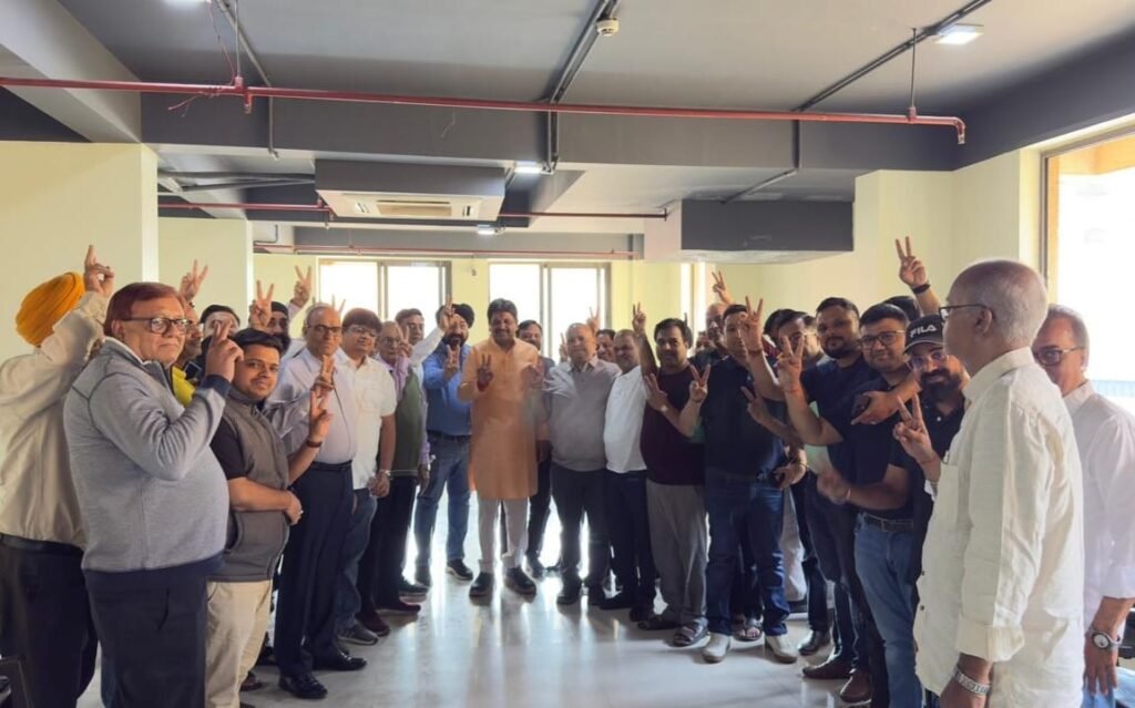 जन विश्वास की लहर पर सवार संजीव कुमार महापौर पद की जीत की ओर तेज कदम….