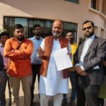 ‘घूसखोर पंडित’ फिल्म पर घमासान, भाजपा नेता व मेयर प्रत्याशी मुकेश पांडेय ने थाने में दर्ज कराया मामला…