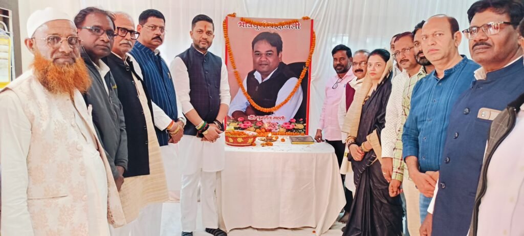 सिंदरी के पूर्व विधायक आनंद महतो के पुत्र डॉ. बुद्धदेव महतो के निधन पर बेरमो विधायक जयमंगल सिंह ने जताया गहरा शोक…