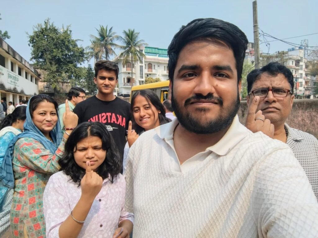 सपरिवार किया मतदान…