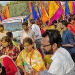 निशान यात्रा में सेवा कार्य, श्रद्धालुओं को शीतल पेयजल व मैंगो ड्रिंक वितरित…