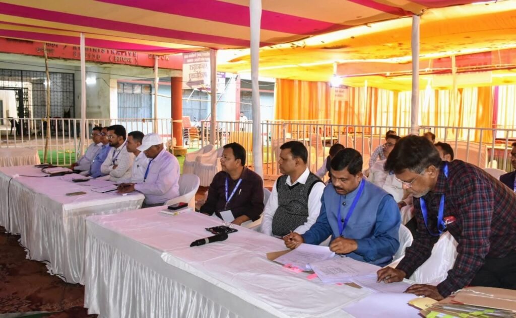 नगर निकाय चुनाव के बाद राजकीय पॉलिटेक्निक में समीक्षा बैठक, प्रत्याशियों ने रखी अपनी बात…