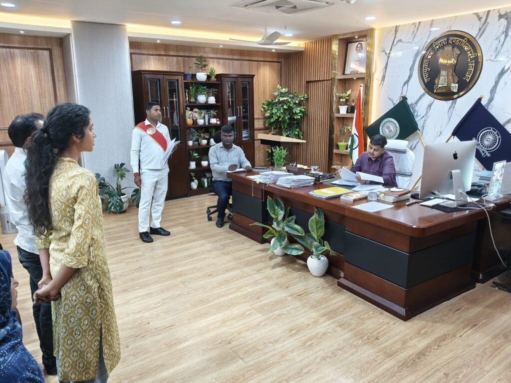 मतगणना हेतु काउंटिंग सुपरवाइजर तथा काउंटिंग असिस्टेंट का प्रथम रेंडमाइजेशन संपन्न…