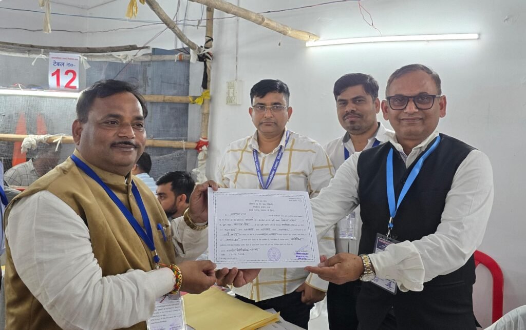 वार्ड संख्या 26 से विकास रंजन हुए विजय…