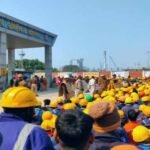 ’12 घंटे नहीं 8 घंटे करेंगे काम’, पानीपत में तीसरे दिन फिर हिंसक हुए मजदूर…