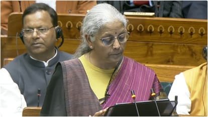 बजट 2026: एविएशन, विदेश यात्रा और टैक्सपेयर्स को बड़ी राहत, TCS घटा और ITR की समयसीमा बढ़ी…