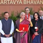 कैंसर की 17 दवाएं सस्ती, बैटरी और विमानों का ईंधन सस्ता होगा