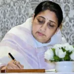 महाराष्ट्र में सियासी उथल-पुथल, सुनेत्रा पवार बनीं डिप्टी सीएम…