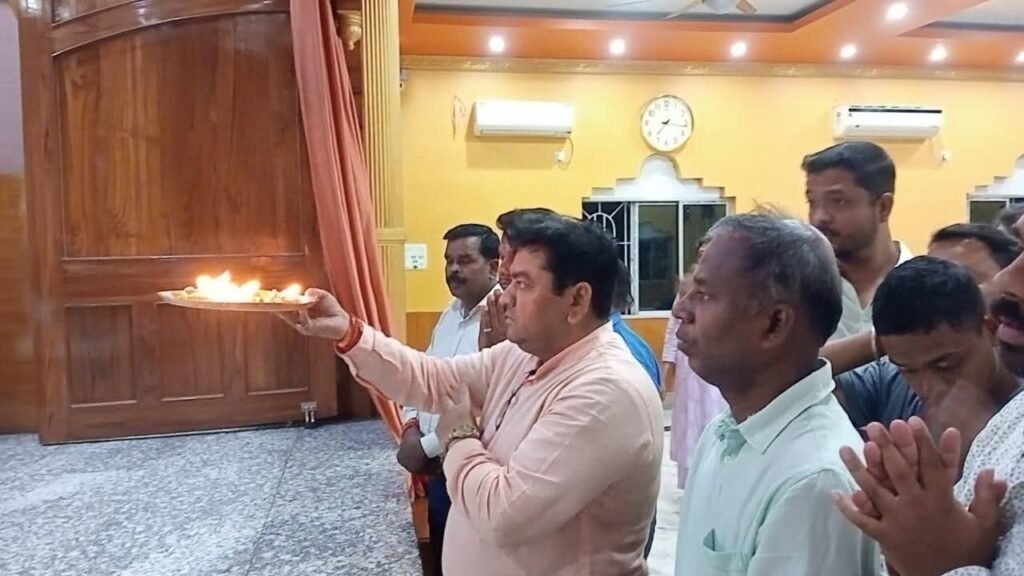 आसनसोल स्कॉन मंदिर पहुँचे भाजपा नेता कृष्णा प्रसाद, भगवान का दर्शन कर शुरू किया जनसंपर्क अभियान…