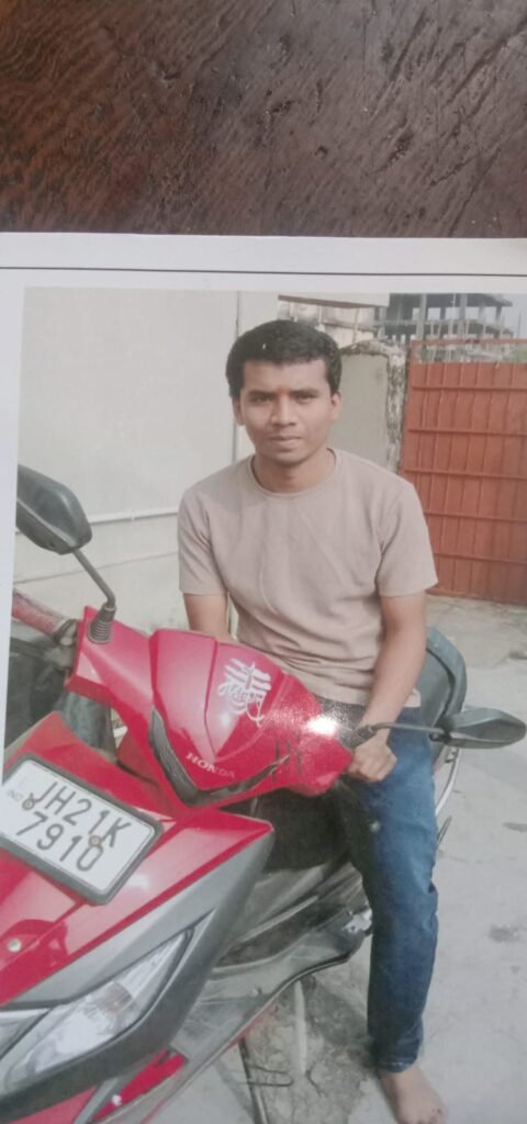 19 वर्षीय युवक ने की आत्महत्या, रांची से चल रहा था इलाज…