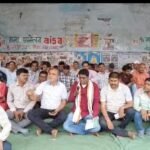 मानदेय और स्थायीकरण की मांग को लेकर मनरेगा कर्मचारियों का धरना…