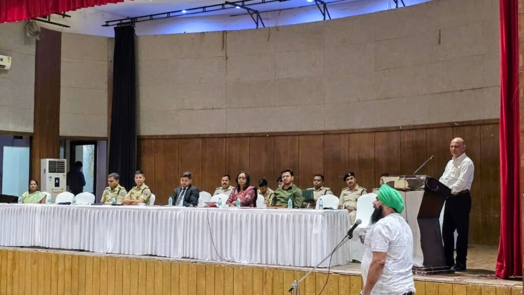 सौहार्दपूर्ण वातावरण में त्यौहार मनाने की अपील..निर्धारित मार्ग से निकलेंगे जुलूस, बिजली पानी की रहेगी सुचारु व्यवस्था…