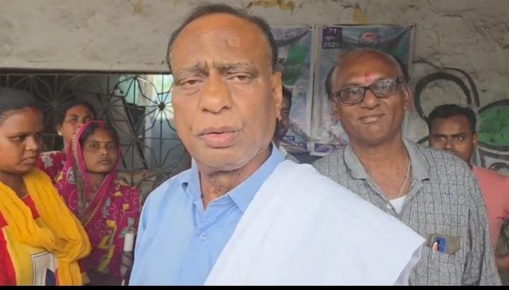 15 साल के विधायक उज्वल चटर्जी का कटा टिकट, बोले– “मेरा खेल खत्म”…