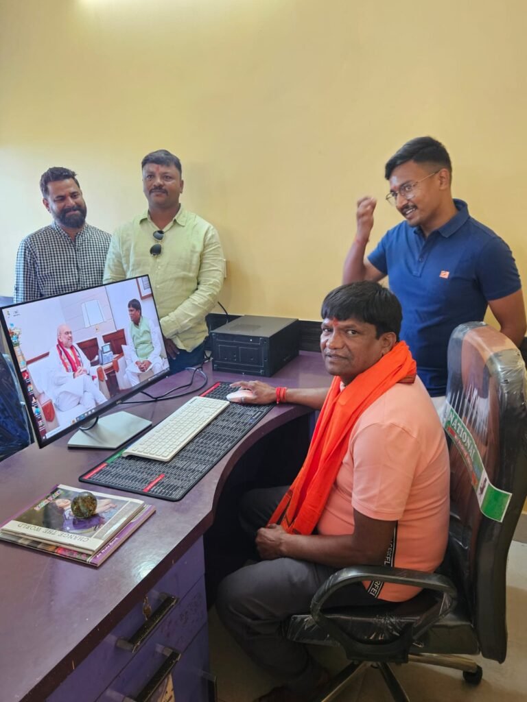 सांसद ढुल्लू महतो ने जन शिकायत के लिए खोला हेल्पडेस्क…