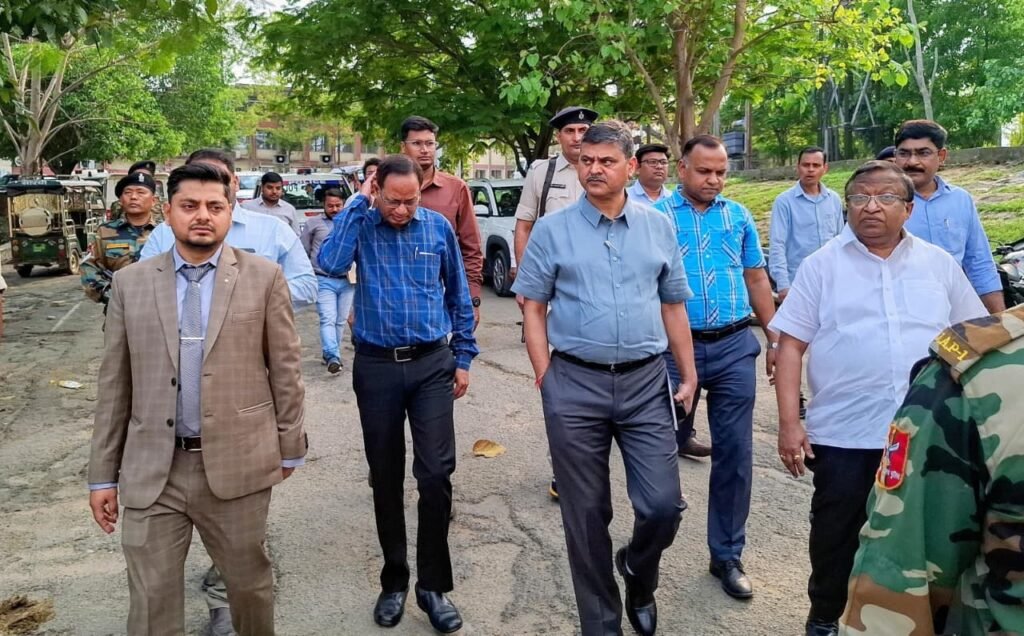मुख्य सचिव ने एसएनएमएमसीएच का किया निरीक्षण…