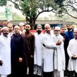 सिंदरी में भी हर्षोल्लास के साथ मनाया गया ईद उल फितर का पर्व नमाज अदा कर लोगों ने गले मिल कर दी एक दूसरे को बधाई…