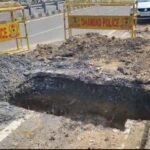 धनबाद की 8 लेन सड़क पर बार-बार बन रहे गड्ढे, वाहन चालकों की बढ़ी परेशानी…