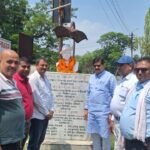 बीजेपी विधायक राज सिन्हा ने शहीद ए आजम भगत सिंह की प्रतिमा पर किया माल्यार्पण…