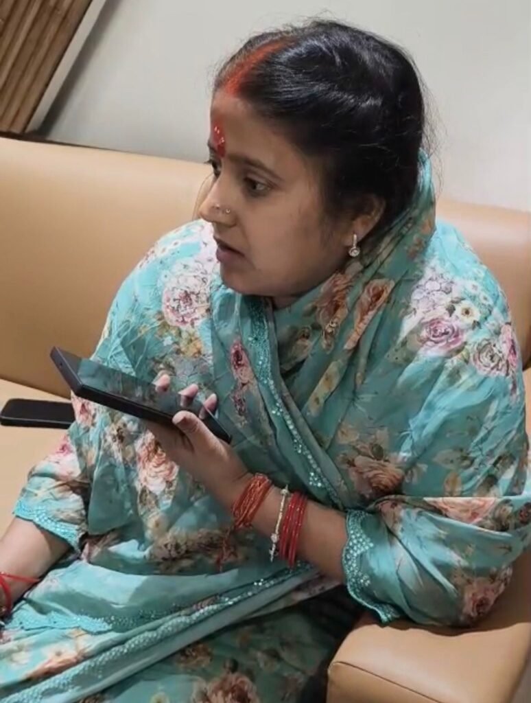 बिजली विभाग की मनमानी पर भड़कीं विधायक रागिनी सिंह, ऊर्जा सचिव के OSD से की सीधी बात….