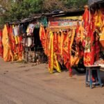 रामनवमी की तैयारी जोरों पर बाजारों में महावीर झंडों और पूजा सामग्री की खुब हो रही है बिक्री…