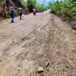 बेरमो : खबर का हुआ असर, कारगली जाने वली सड़क पर हुआ कुछ काम!…