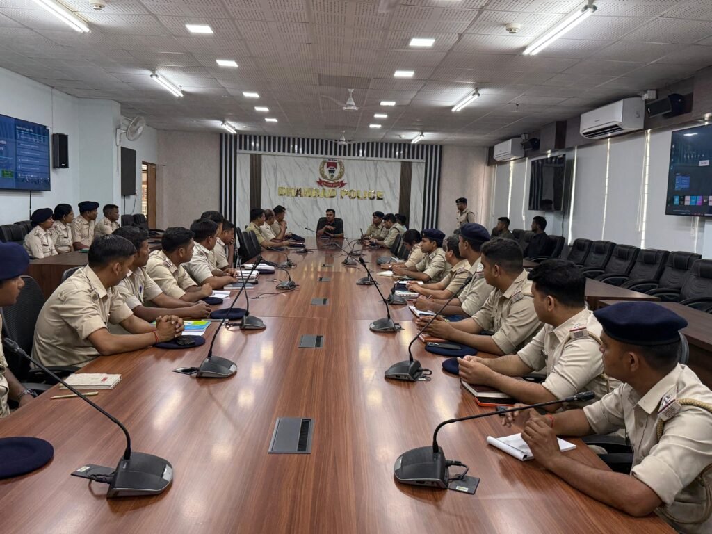 धनबाद में साइबर अपराध पर लगाम कसने की तैयारी: तीन दिवसीय प्रशिक्षण शिविर शुरू…