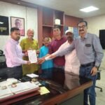 धनबाद में अभिभावकों का फूटा गुस्सा, प्राइवेट स्कूलों की मनमानी फीस पर रोक की मांग…