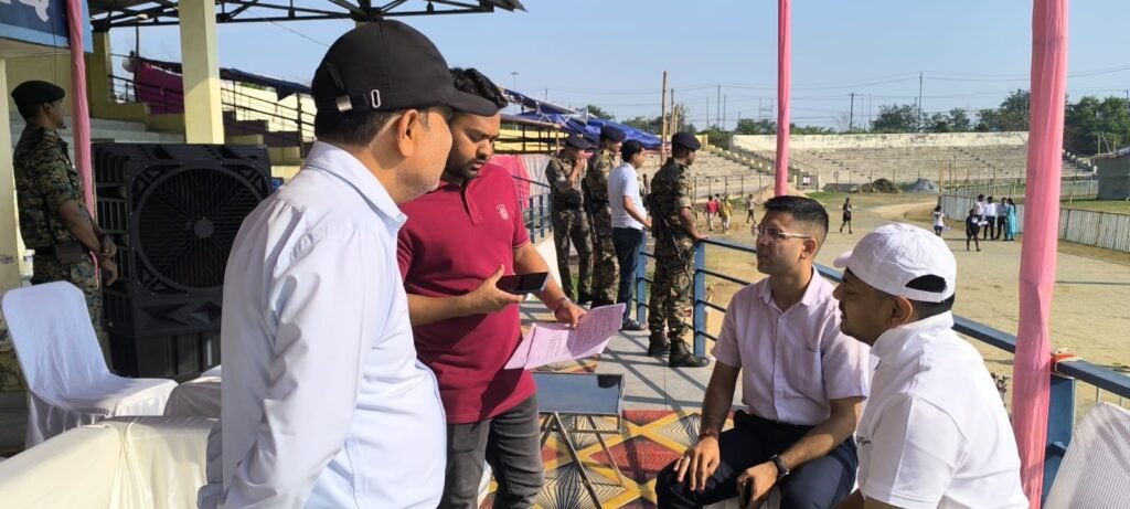 उपायुक्त ने मेगा स्पोर्ट्स कॉम्प्लेक्स में अनुपस्थित पदाधिकारी व कर्मियों पर तत्काल कार्रवाई करने का दिया निर्देश…