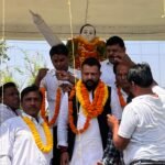 सिंदरी में बाबा साहेब की जयंती पर श्रद्धांजलि, परिसर सौंदर्यीकरण का आश्वासन…